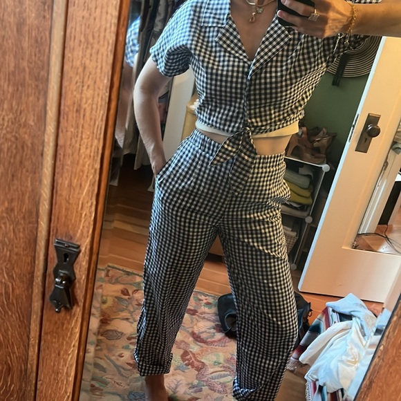 Nika Tang high waisted pants and cropped top gingham set - Picture 6 of 10